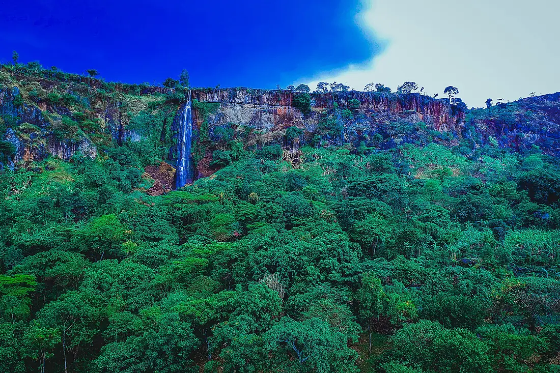 Sisiyi Falls Uganda