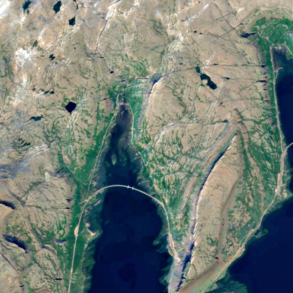 Skiptárfoss seen from above (Sentinel-2)