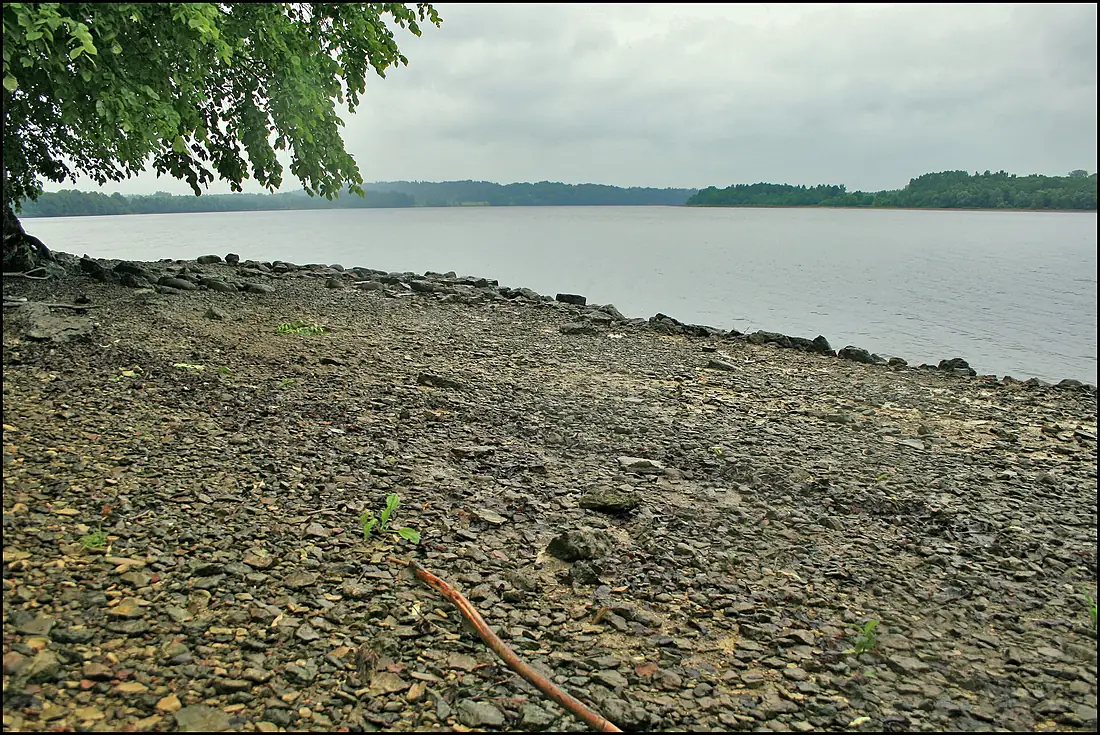Rainy day next to Daugava - panoramio