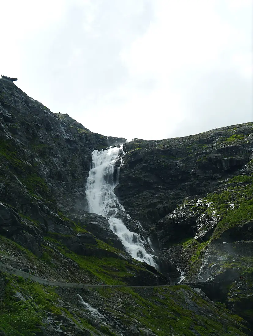 Möre og Romsdal Trollstigen Stigfoss 1