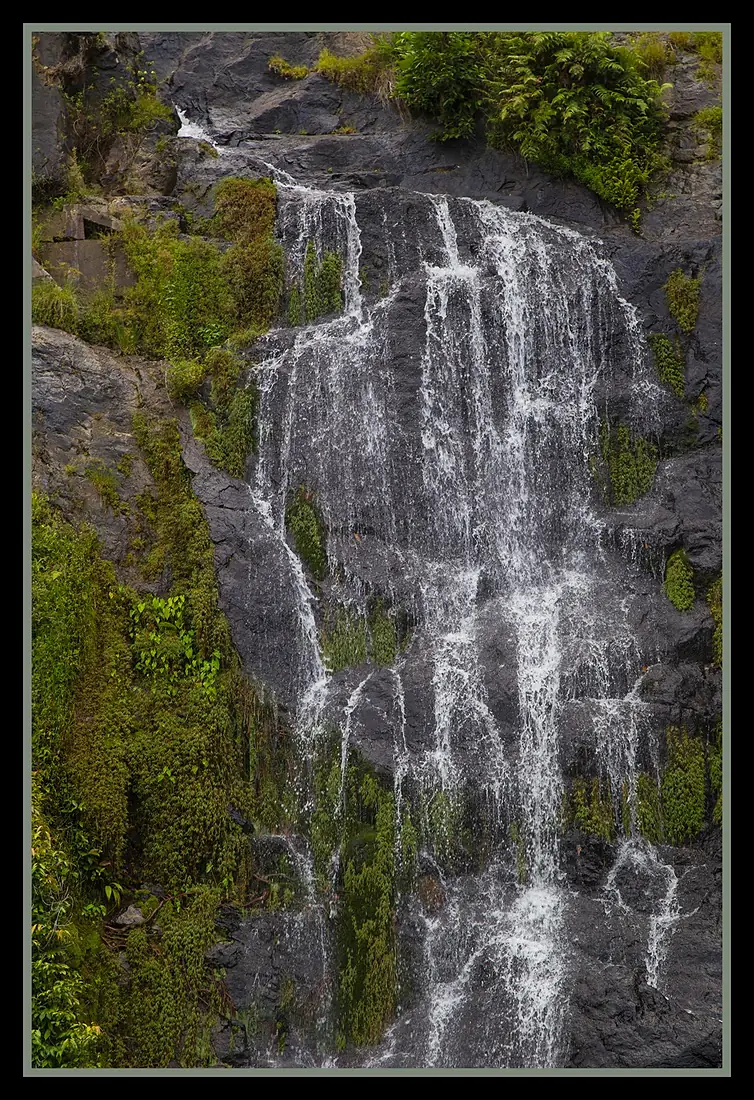 Kuranda rail line Stoney Creek Falls-1 (8234509234)