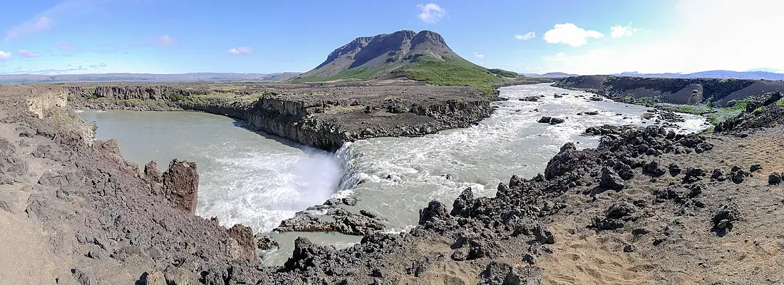 2016-06-14 10-43-22 175.7 Iceland Suðurland - Fludir - Þjófafoss 6v 155°
