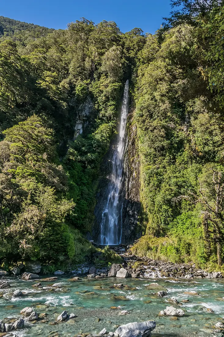 Thunder Creek Falls 01