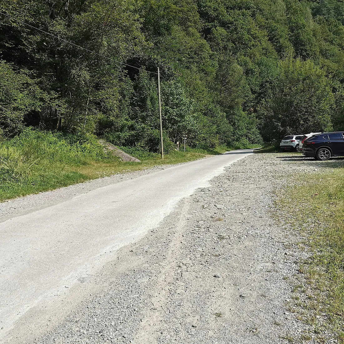 Parking along road of Val Biandino, just below the first bridge on Torrente Troggia
