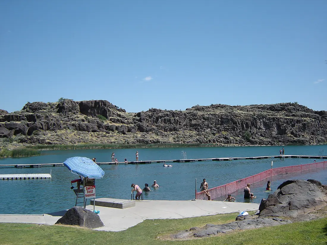 Beach at Dierkes Lake Park Twin Falls ID - panoramio