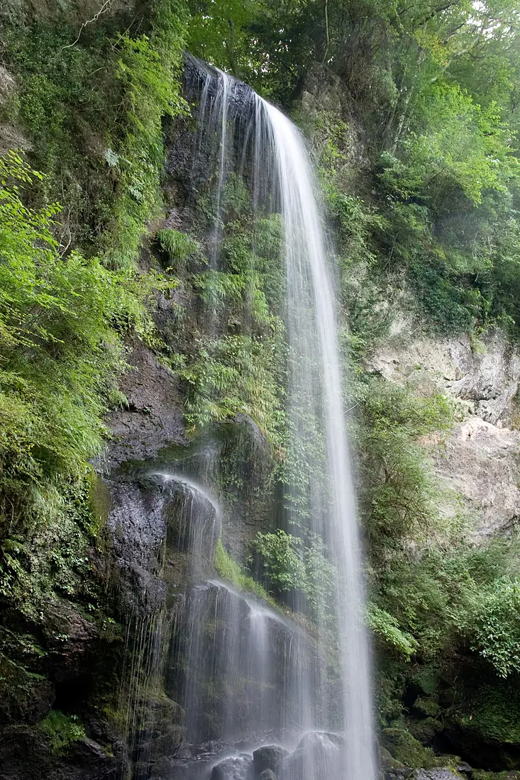 Yuhi Falls 02
