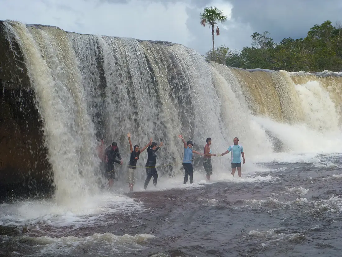 Cortinas del Yuruani excursió